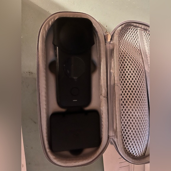 Insta360 one x2 - Picture 3 of 3